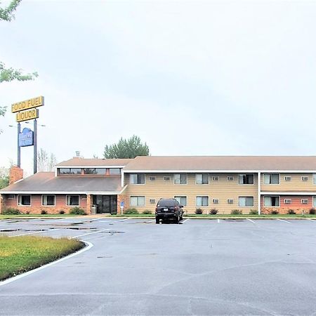 Amerivu Inn & Suites-Avon Екстериор снимка